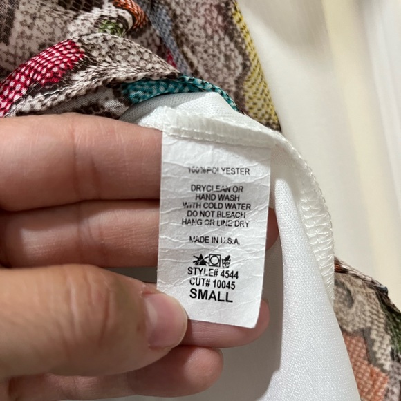 Multi color snake print blouse - Picture 7 of 7